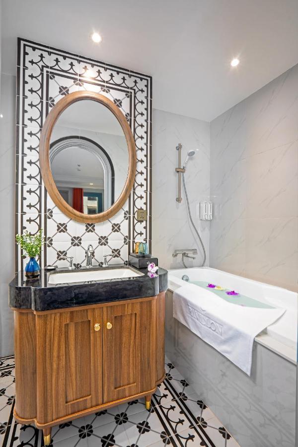 Pavillon Boutique Hotel & Apartment Nha Trang Exterior photo